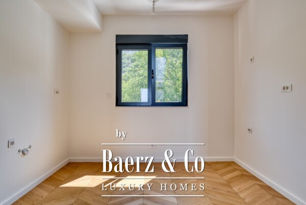 photo 12 Elegant Villa with Majestic Views, Pool, Gym & Sauna