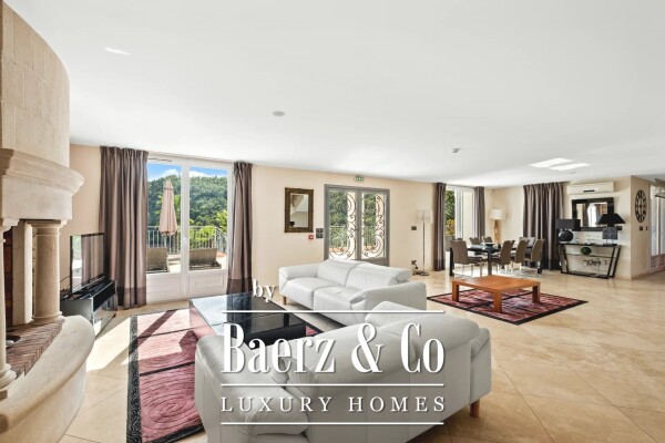 photo 3 Beautiful Property with Panoramic Sea view