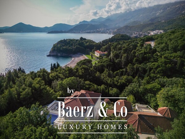 photo 5 Elegant Villas on Superb location in Sveti Stefan