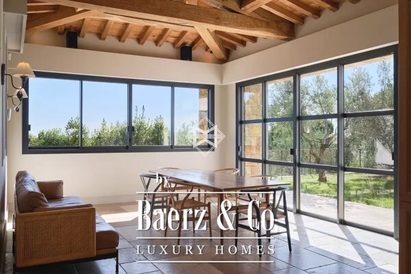 photo 13 Magnificent country house in sought after area