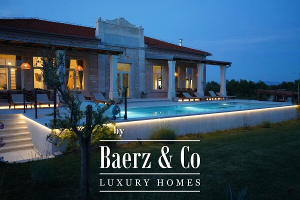 photo 67 Istria, Poreč, luxuriously renovated old school