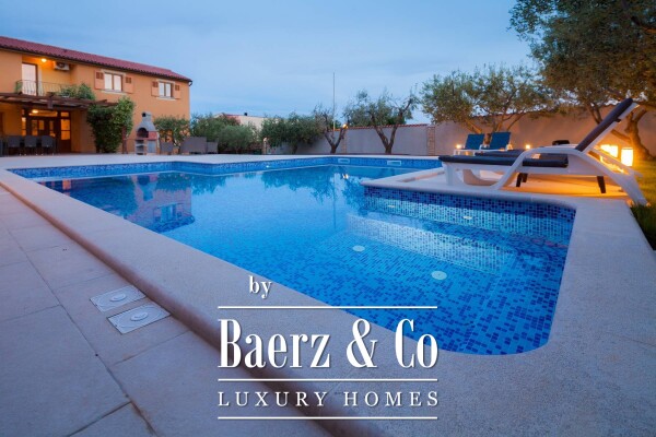 photo 18 Istria, Banjole - spacious residential and commercial holiday house, 750m2, plot 1370m2