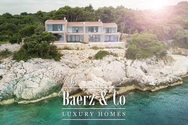 photo 3 Dubrovnik archipelago, two luxury villas 604 m2 first row to the sea with pool