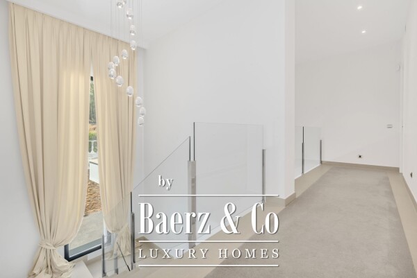 photo 27 Villa - Marbella East - Ref: 8321