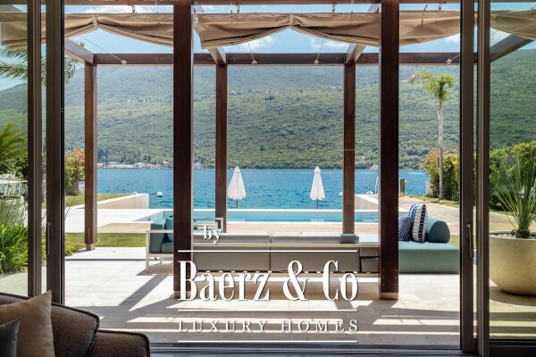 photo 6 Modern Villa in Luxury Resort with private Beach, Pool and Jetty