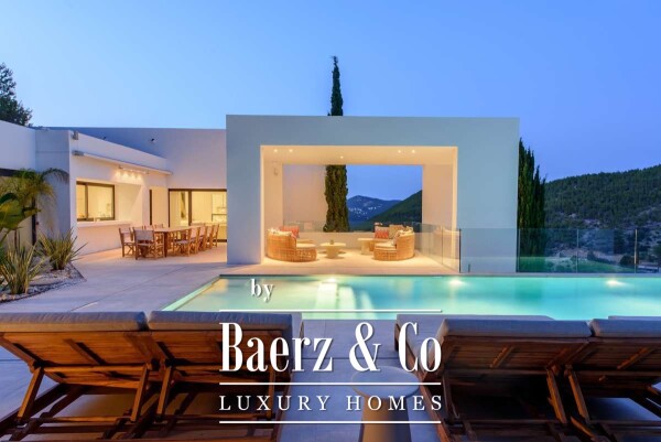 photo 2 Beautiful luxury home in Roca Llisa, Roca Llisa