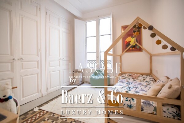 photo 12 Barcelona, Born