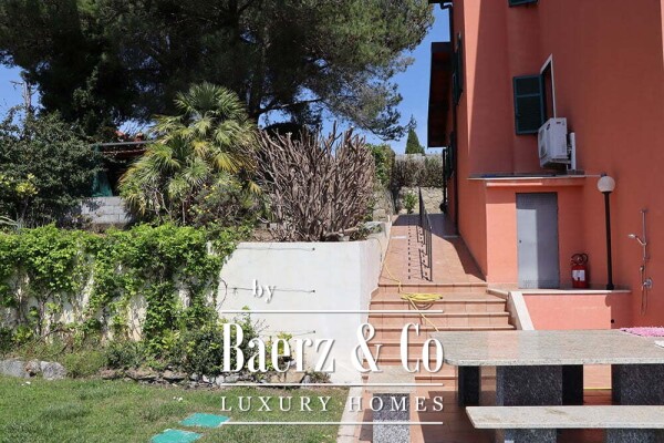 photo 9 Villa for sale 264 m²