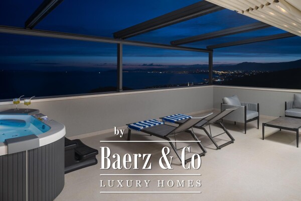 photo 17 Split, Podstrana, urban villa with swimming pool, sauna, jacuzzi and a garage