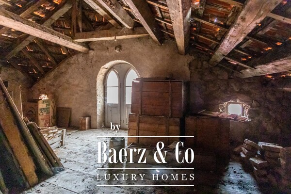 photo 16 Sinj, strict center, house with great potential