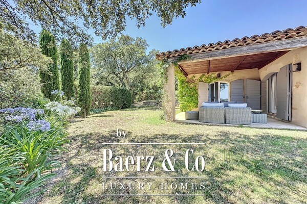 photo 4 Charming Property with Panoramic View of Grimaud Castle – La