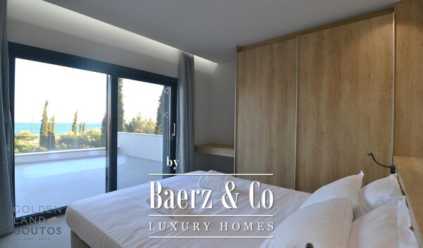 photo 12 Villa Aerial