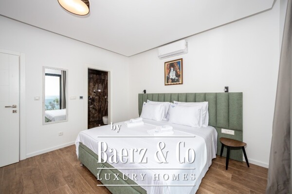 photo 18 Luxury Villa with Seaview in Budva