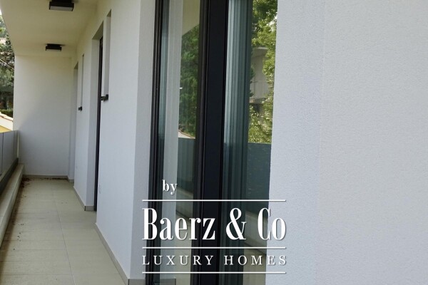 photo 22 Njivice, two-story apartment in a villa with a pool, gross living area 161,50m2