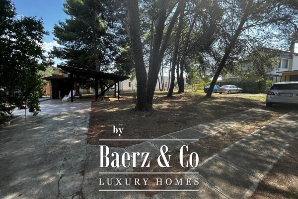 photo 5 Ugljan, beautiful house on an impressive 1405 m2, 100 m from the beach