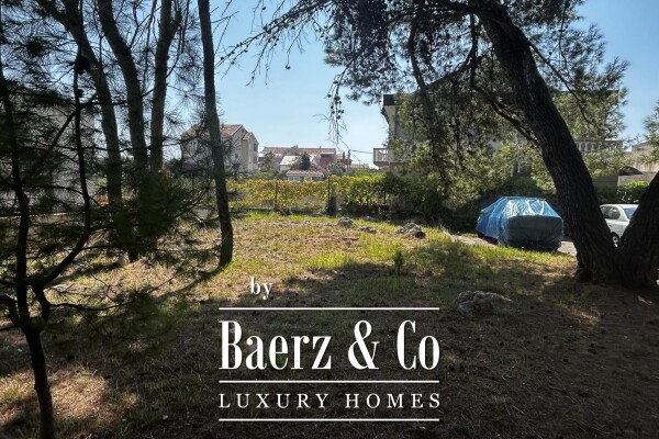 photo 15 Ugljan, beautiful house on an impressive 1405 m2, 100 m from the beach