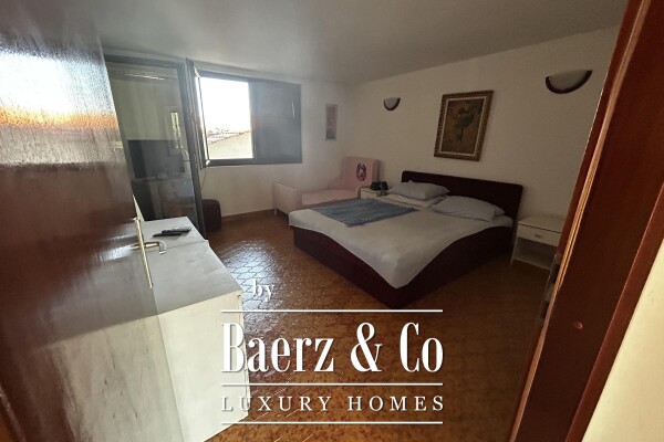 photo 39 Ugljan, beautiful house on an impressive 1405 m2, 100 m from the beach