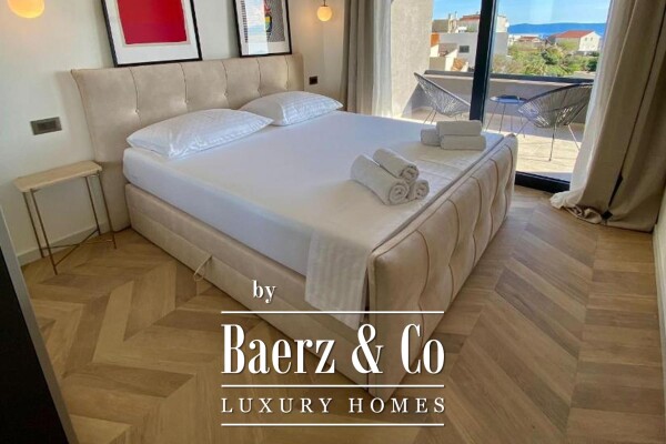 photo 5 Makarska, modern villa with three residential units