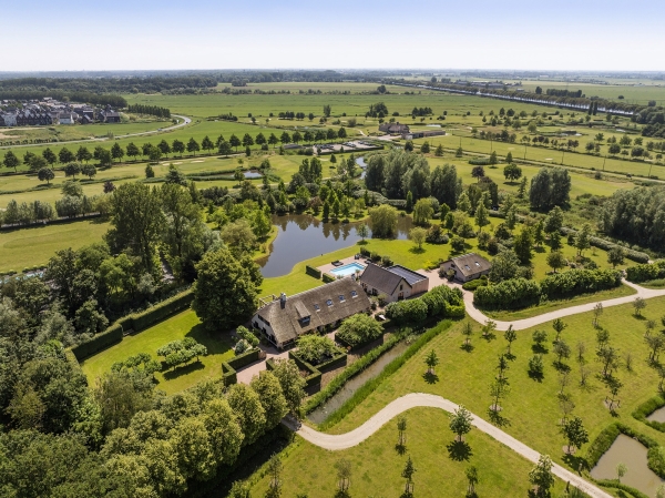 photo 4 De Zonneroos – luxe, privacy en eindeloos genieten.