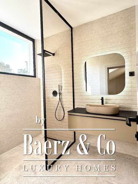 photo 18 Luxury Villa in Budva Municipality with a Pool