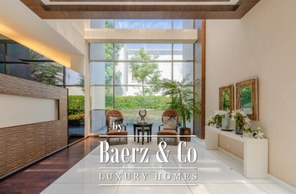 photo 12 Exclusive 8-Bedroom Luxury Villa in Emirates Hills, Dubai