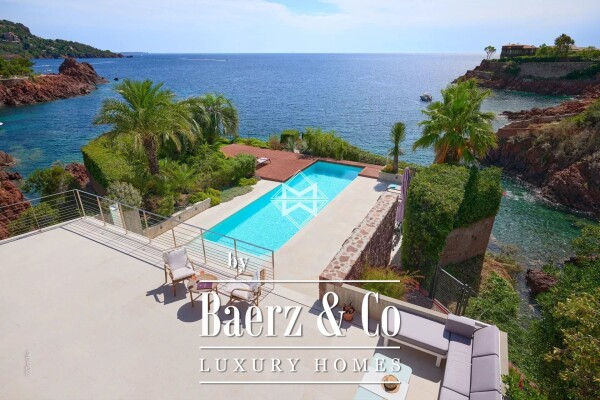 photo 2 Modern waterfront property