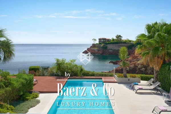 photo 4 Modern waterfront property