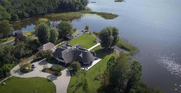 photo 8 Nieuw-Loosdrechtsedijk 227