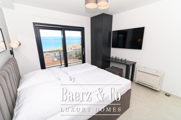 photo 13 Omiš, elegant villa with three apartments and open sea view