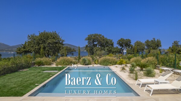 photo 1 Flat Gassin - Beach by feet and 5 min St Tropez