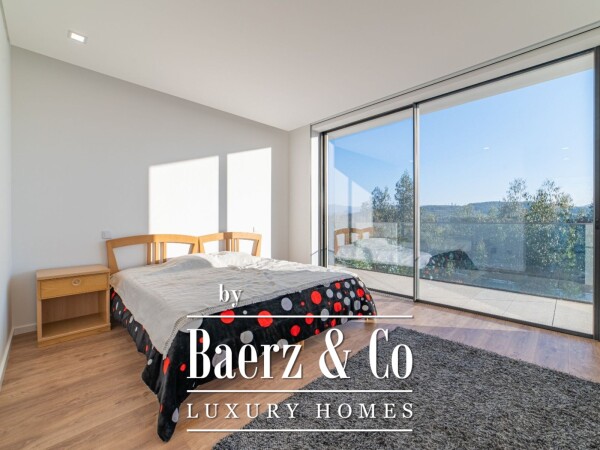 photo 18 Villa with 4 suites to debut