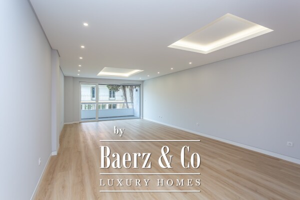 photo 3 Luxury duplex T3+1 with Mezzanine, in a quiet street in Carcavelos