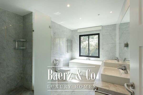 photo 20 Detached house with swimming pool, in Bairro da Martinha, Estoril