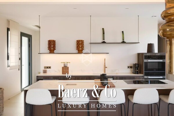 photo 9 Brand-new villa – Unobstructed view – Gated estate