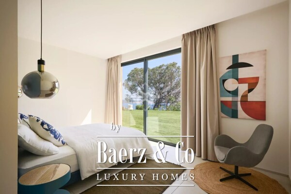 photo 15 Superb contemporary villa with panoramic sea view