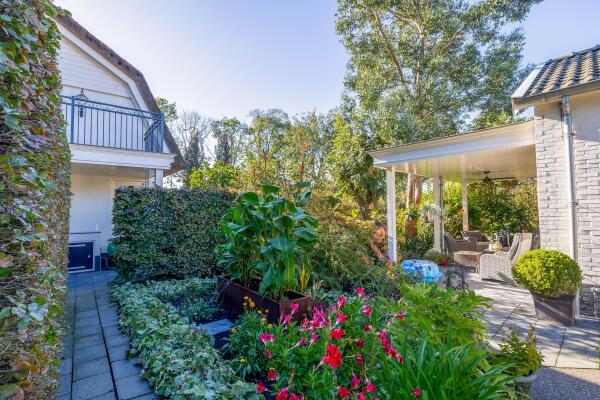 photo 55 Provincialeweg Oost 64