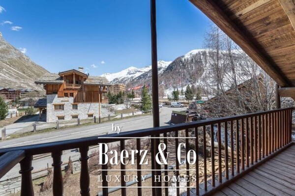 photo 8 2-BEDROOM APARTMENT - SNOW FRONT