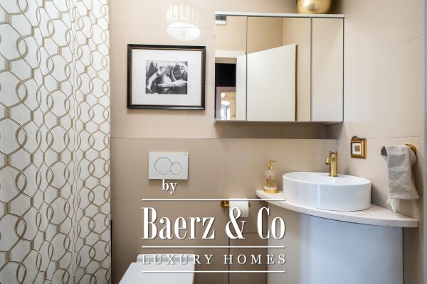 photo 16 Split, luxurious three-bedroom apartment - shared pool and garage