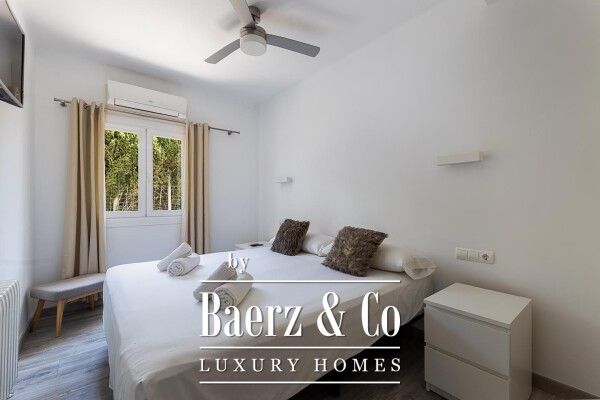 photo 29 Exclusive Villa with Vacation License in Arenal area, Palma