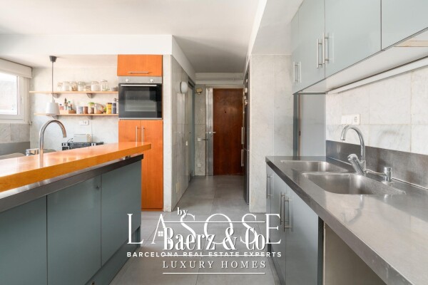 photo 11 Barcelona, Les Tres Torres