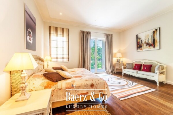 photo 15 Spacious Apartment with a Sea View in Tivat