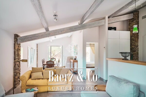 photo 18 Property on the heights of Gigaro