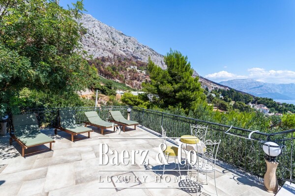 photo 27 Mimice, jedinstvena vila s bazenom i idiličnom okućnicom