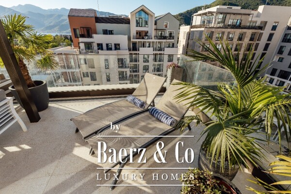 photo 11 Seaview Duplex Penthouse in Luxury Resort in Tivat