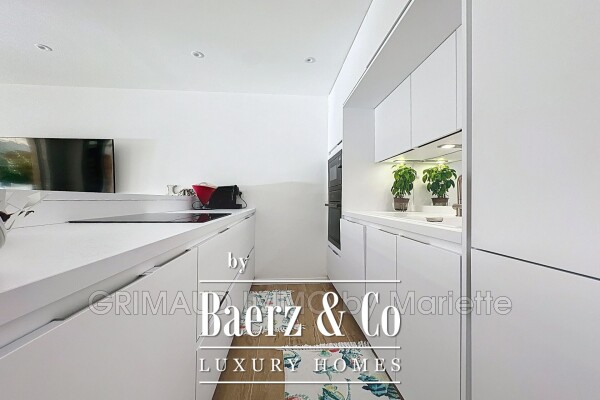 photo 7 5 minutes from Place des Lices – 4-room Apartment with Garde