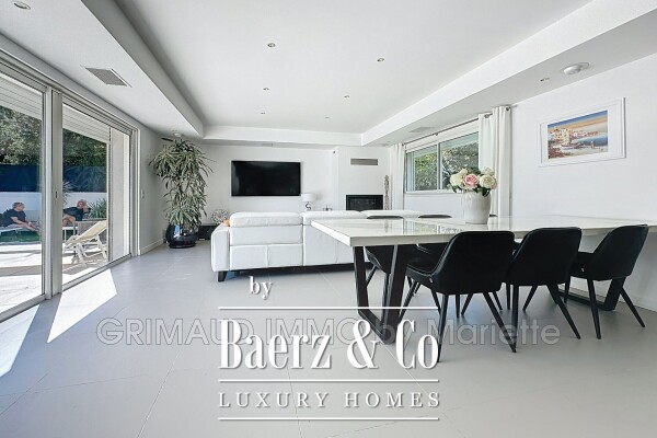 photo 10 South-facing villa with pool, close to the center of Sainte-