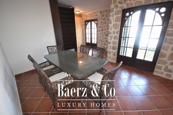 photo 16 Villa in the first line to the sea in Boka Bay