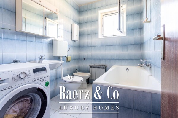 photo 14 Podstrana, house with three units and garage - near the sea