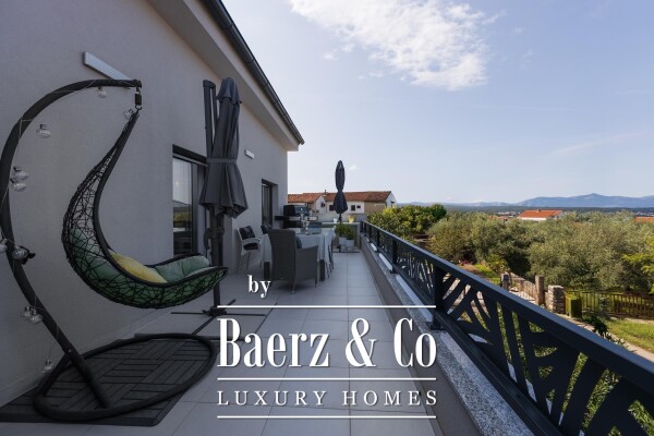 photo 13 Island of Krk, Malinska, beautiful villa with 3 residential units, swimming pool, sea view