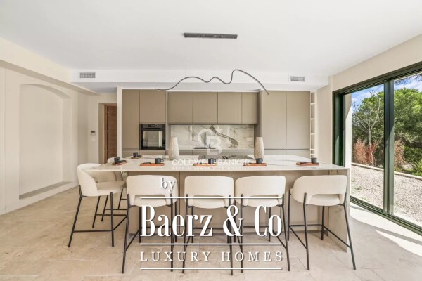 photo 12 Castellaras and absolute quiet, renovated Florentine villa